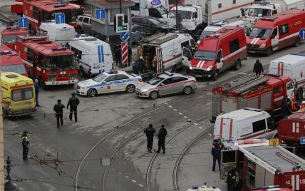 Следственный комитет РФ возбудил дело по статье "теракт" из-за взрыва в метро Петербурга