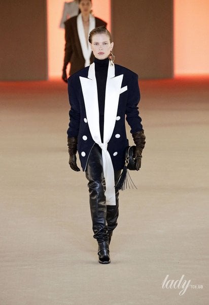 Коллекция Balmain прет-а-порте сезона осень-зима 2020-2021 / © East News