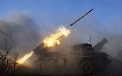 ЗРК, танки и гаубицы. Российские боевики на Донбассе стянули на опасное расстояние тяжелое оружие