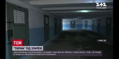Підземний перехід у Києві перетворили на тюремний коридор заради підтримки політв’язнів