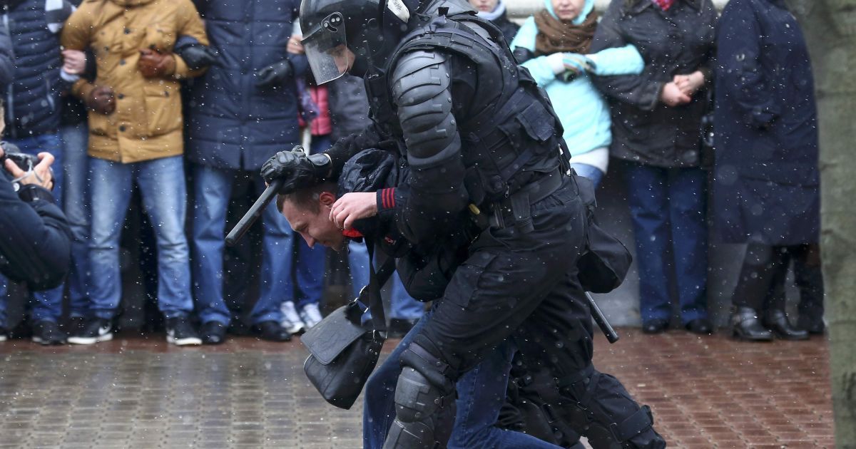 У Мінську засудили 148 мітингувальників, які вийшли на акції протесту до Дня волі