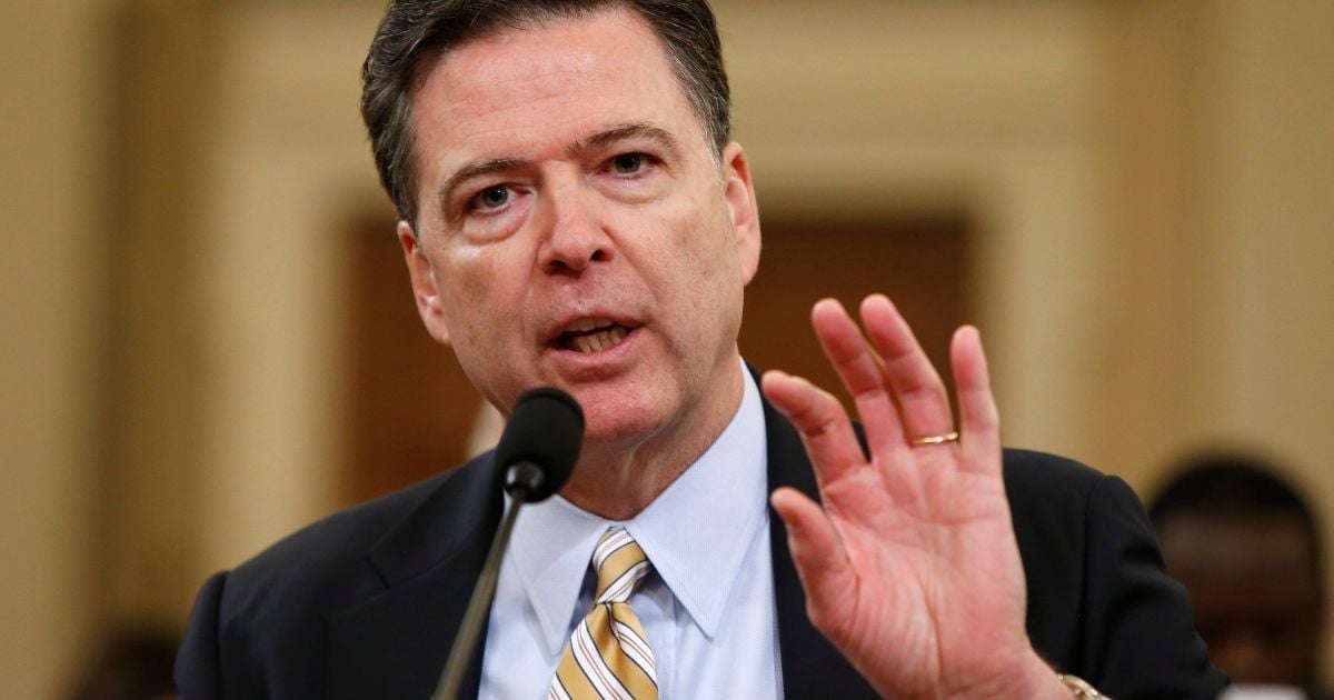 В ФБР утверждают, что Коми имеет высокий авторитет и готовы продолжить расследование относительно вмешательства РФ