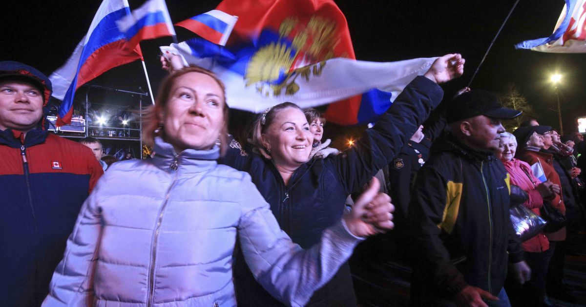Використовують як масовку. У Чечні розповіли про примусову участь в мітингу до 3-річчя анексії Криму
