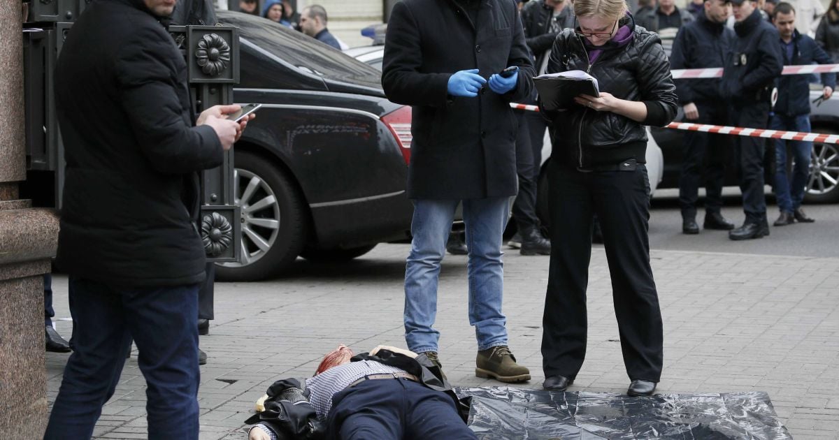 Луценко озвучив дві версії вбивства Вороненкова