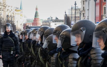 В Москве эвакуировали сотни зданий из-за "телефонного терроризма"