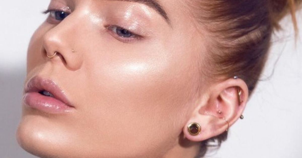 Хайлайтер макияж. Глиттер блестки для лица. Блеск на щеки. Хайлайтер для глаз. Блеск на щеки.