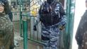 Силовики возле входа на рынок
