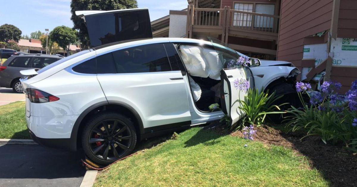 Tesla Model X