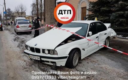 У Києві водій BMW на тротуарі на смерть збив жінку