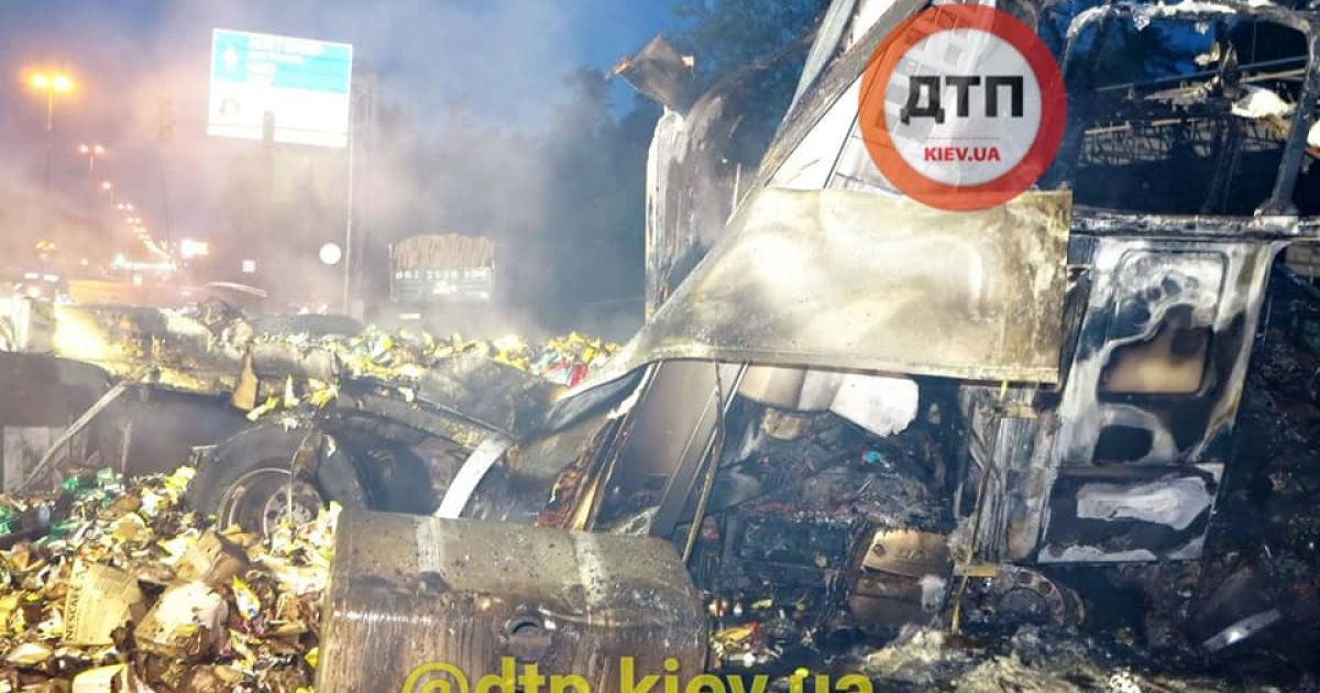 Смертрельна ДТП під Києвом з трьома жертвами