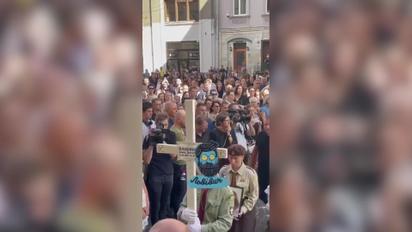 У Львові прощаються із мамою і трьома доньками, які загинули під час ракетного удару