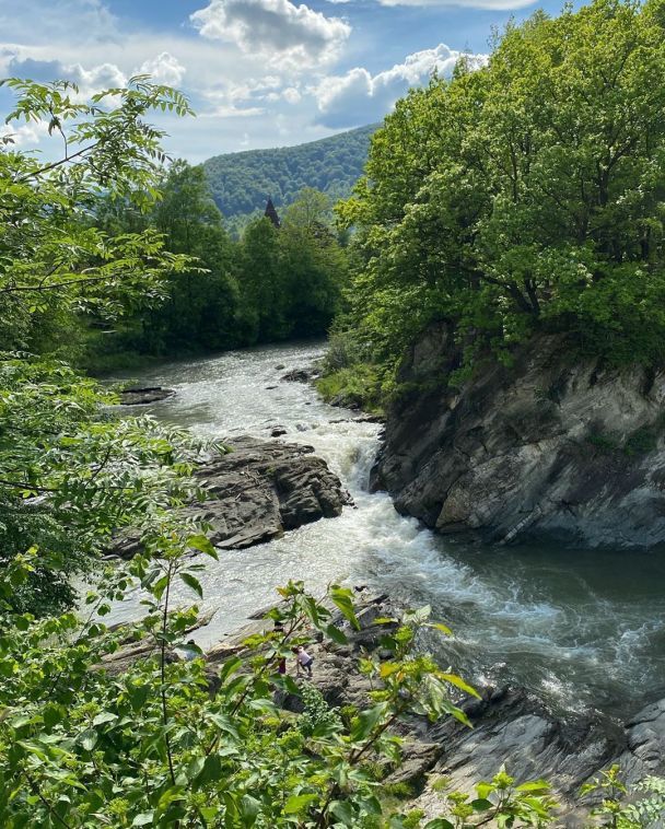  / © instagram.com/adjy_eva