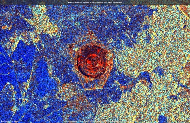 Знімки SAR місця з Sentinel-1 через базу даних Copernicus / Фото: tochnyi.info / © newsweek.com
