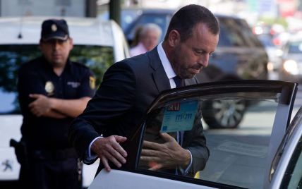 Экс-президент "Барселоны" подозревается в махинациях с пересадкой печени для футболиста - СМИ