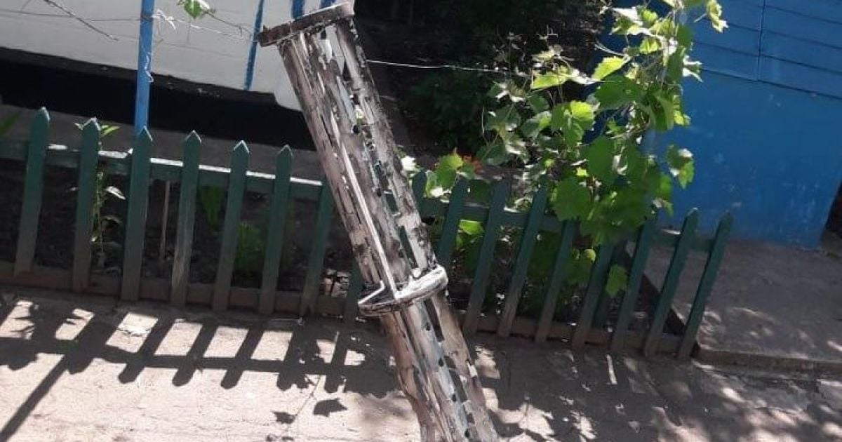 Уламки ракет зруйнували будинки: російські окупанти вдарили з артилерії по цивільній інфраструктурі Гуляйполя