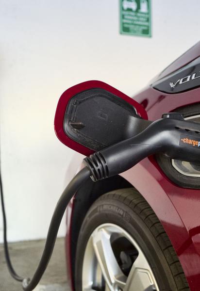 Зарядка електрокара