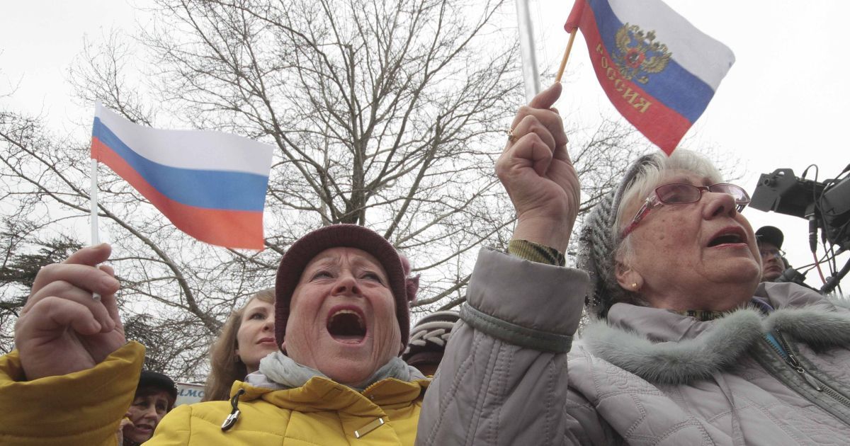 В оккупированный Крым прибыла делегация политиков из Европы и Украины – СМИ