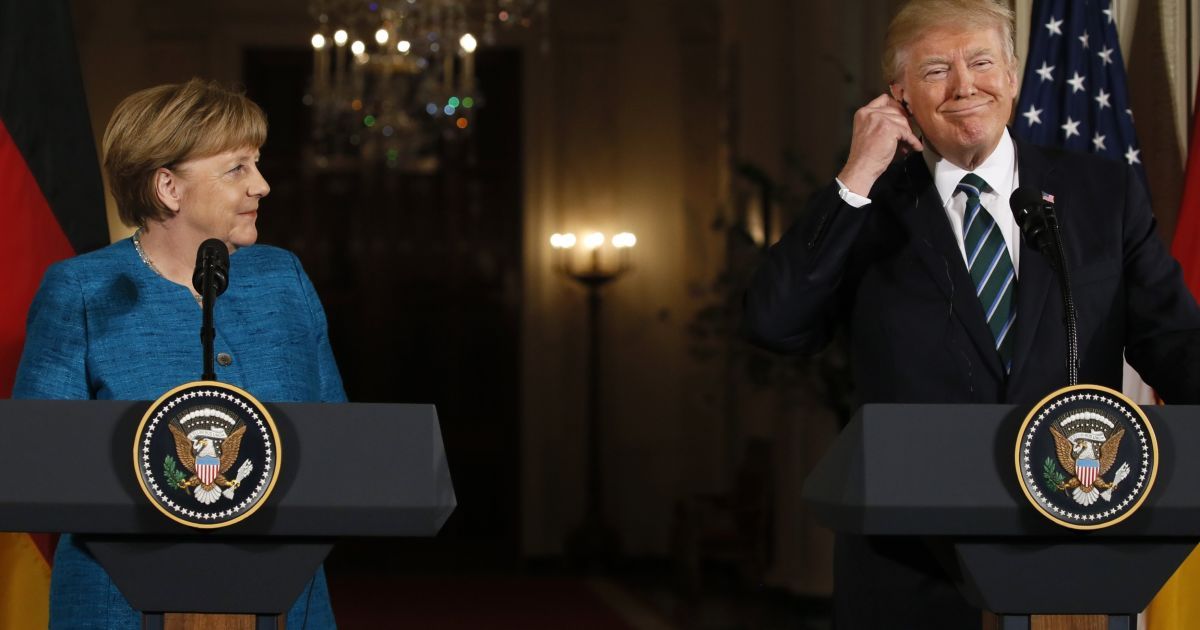 Трамп і Меркель домовилися про співпрацю щодо конфлікту в Україні