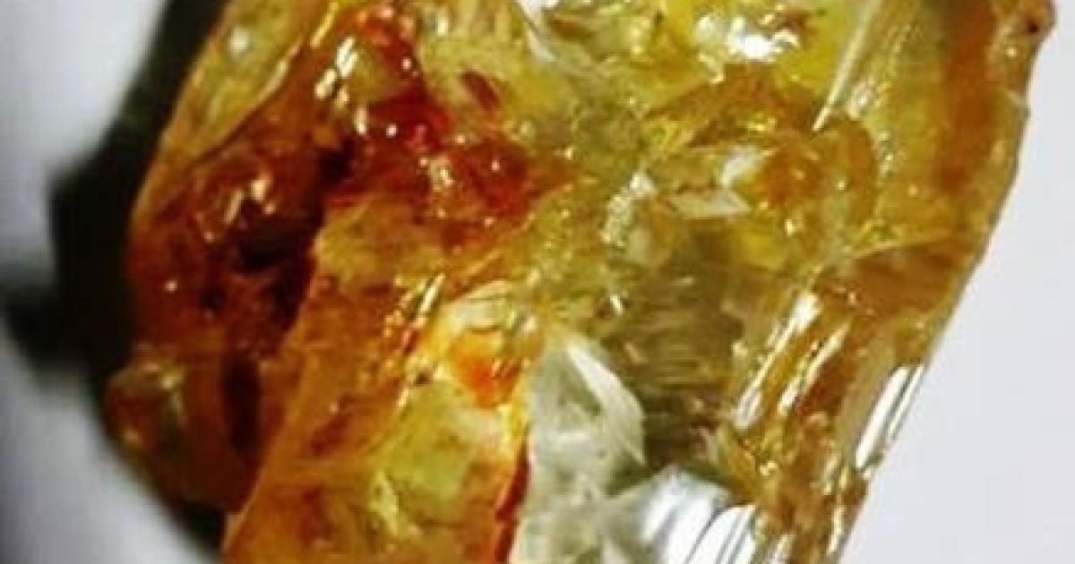З'явилося фото величезного алмаза в 709 каратів, який у Сьєрра-Леоне знайшов пастор