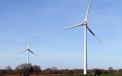 "Зелена енергія". На Львівщині обіцяють побудувати нові вітрові, сонячні і гідроелектростанції