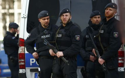 В Германии мужчина устроил кровавую резню в пригородном автобусе