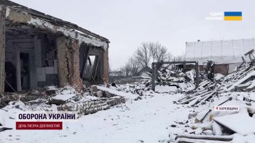 Люди змушені спати в льохах! Критична ситуація в Золочеві - моторошні кадри з місця ударів! 