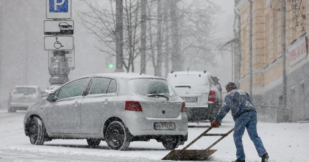 сніг у Києві, негода, зима, холод_9 / © УНИАН