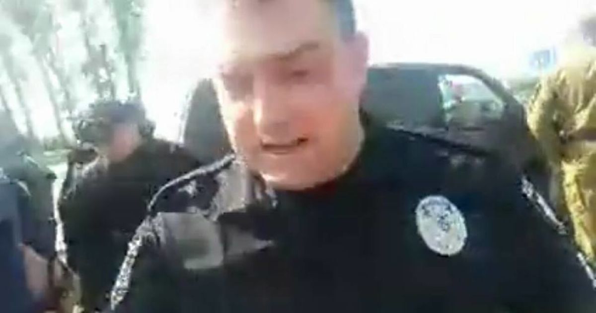 поліція зупнили колону, що їхала зустрічати саакашвілі у житомирській області_5 / © facebook.com/Семен Семенченко