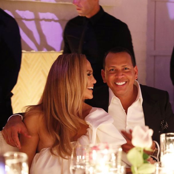  / © instagram.com/jlo