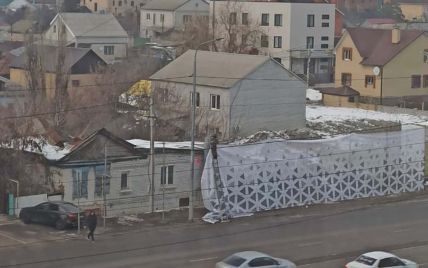 В Волгограде перед приездом Путина "исчезли" разрушенные здания, беспризорные собаки и местный губернатор