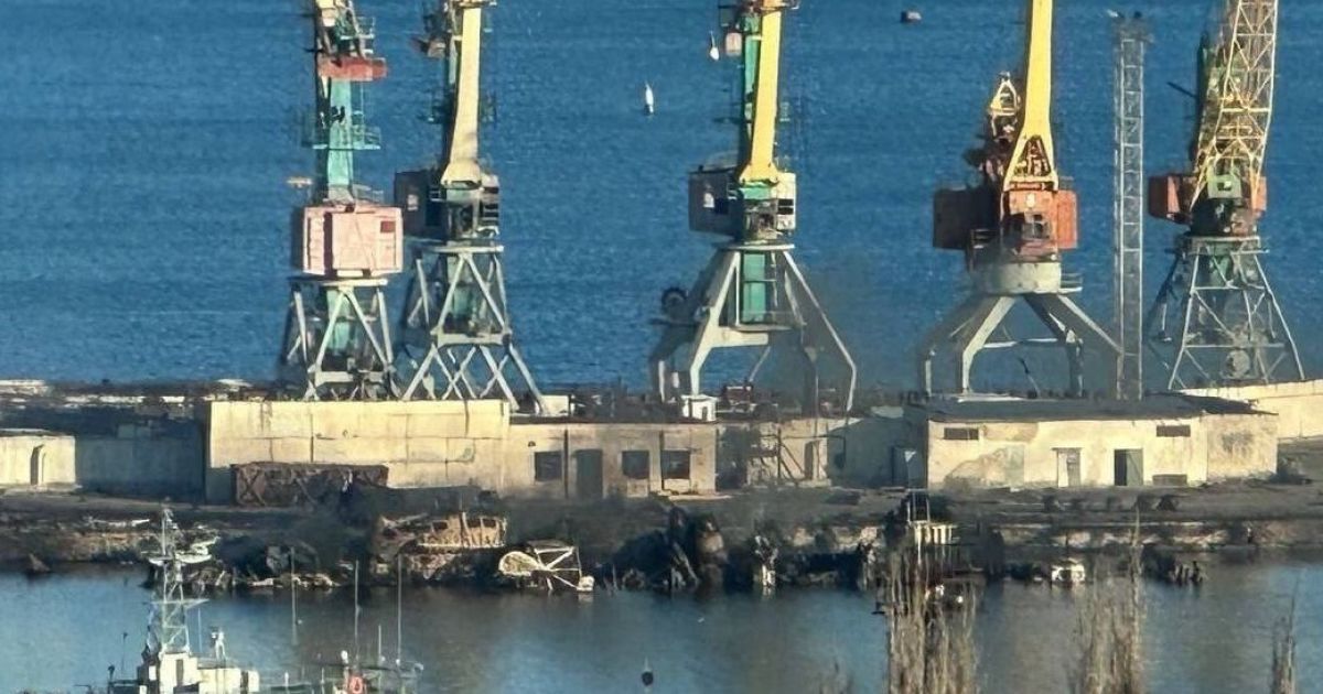То, что осталось от российского десантного корабля "Новочеркасск"