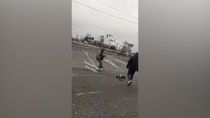 ТЦК зі зброєю переслідували чоловіка в Калинівці