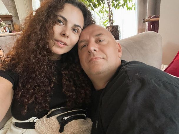 Каменских восхитила романтикой с Потапом и показала подарок от него на годовщину брака