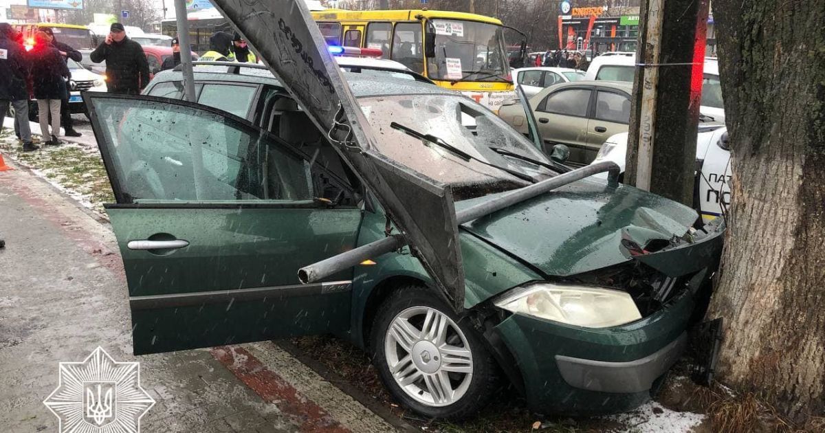 16-річний водій на авто влетів у натовп пішоходів на "зебрі": що відомо про моторошну ДТП у Луцьку