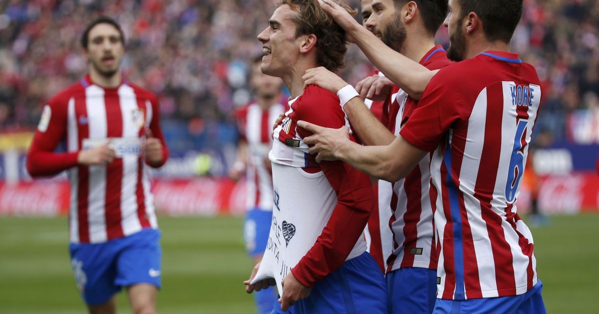 Гризманна оштрафовали за поздравление своей девушки с днем рождения во время матча