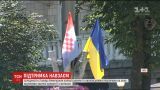 Хрещатик прикрасили хорватськими та українськими прапорами