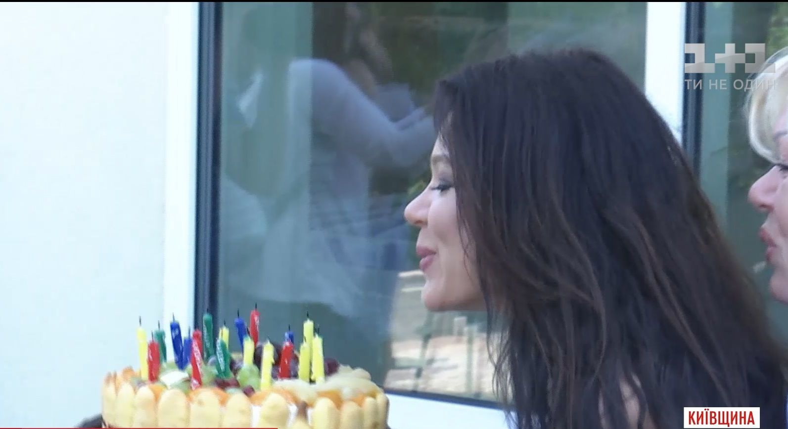 Певица Руслана пригласила журналистов на свой день рождения