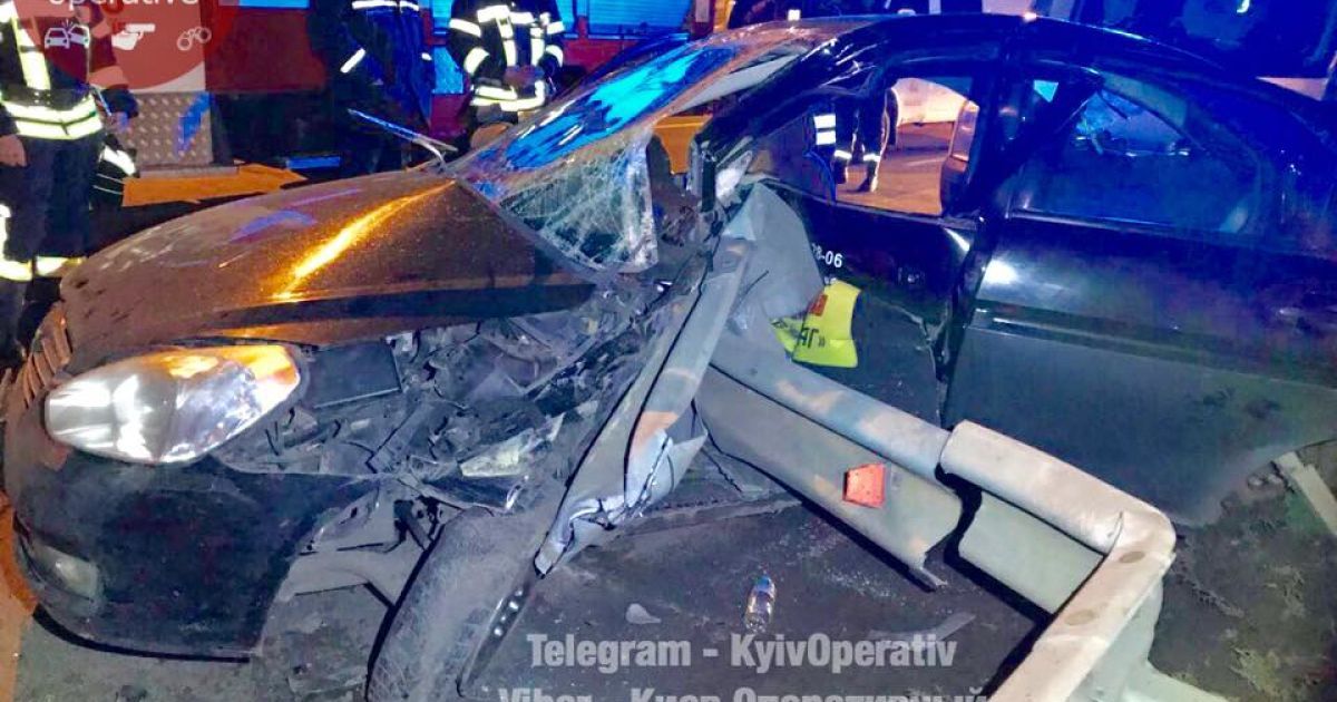 У Києві авто школи контраварійного кермування потрапило у ДТП