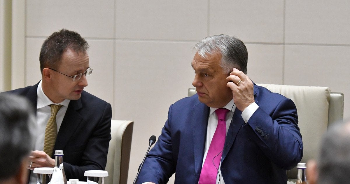 Орбан і Сіярто.