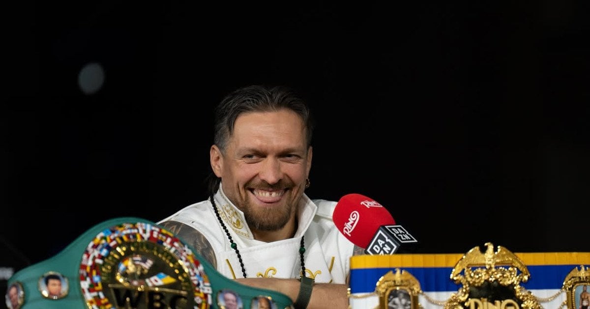 Александр Усик