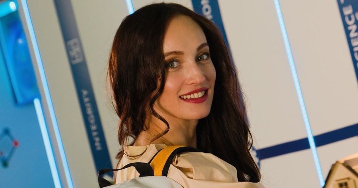 Ексдружина Володимира Остапчука зачарувала жіночним образом