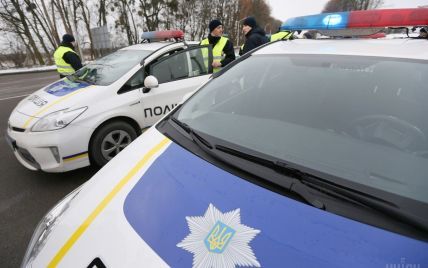 У Києві обстріляли поліцейський наряд