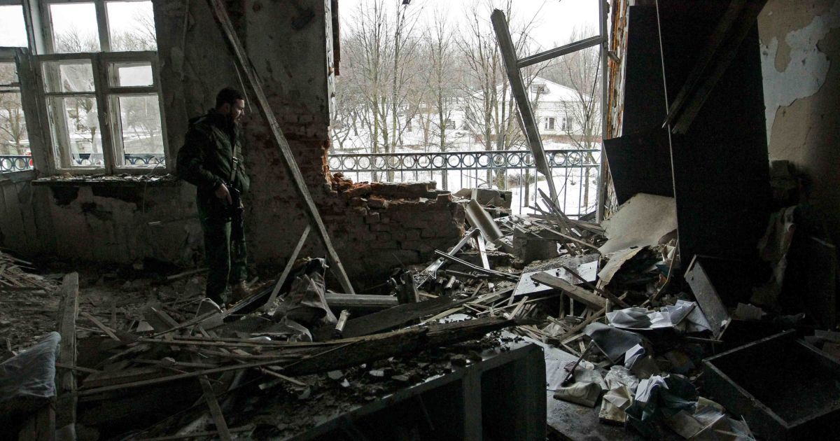 Боевики продолжают бить по Авдеевке: ранен боец ВСУ. Дайджест АТО