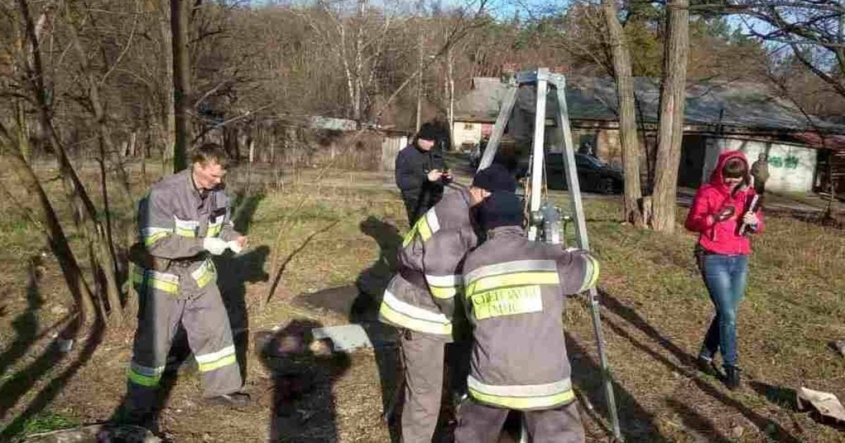 У Києві під час пожежі на теплотрасі загинула людина_2 / © ГУ ГСЧС в Киеве