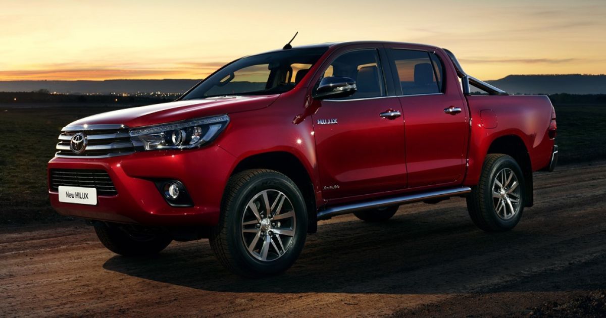 Стали відомі дати початку продажу та вартість нового пікапа Toyota Hilux в Україні