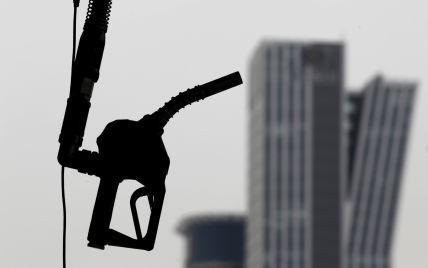 Цены на топливо существенно упали. Сколько стоит заправить авто утром 14 декабря