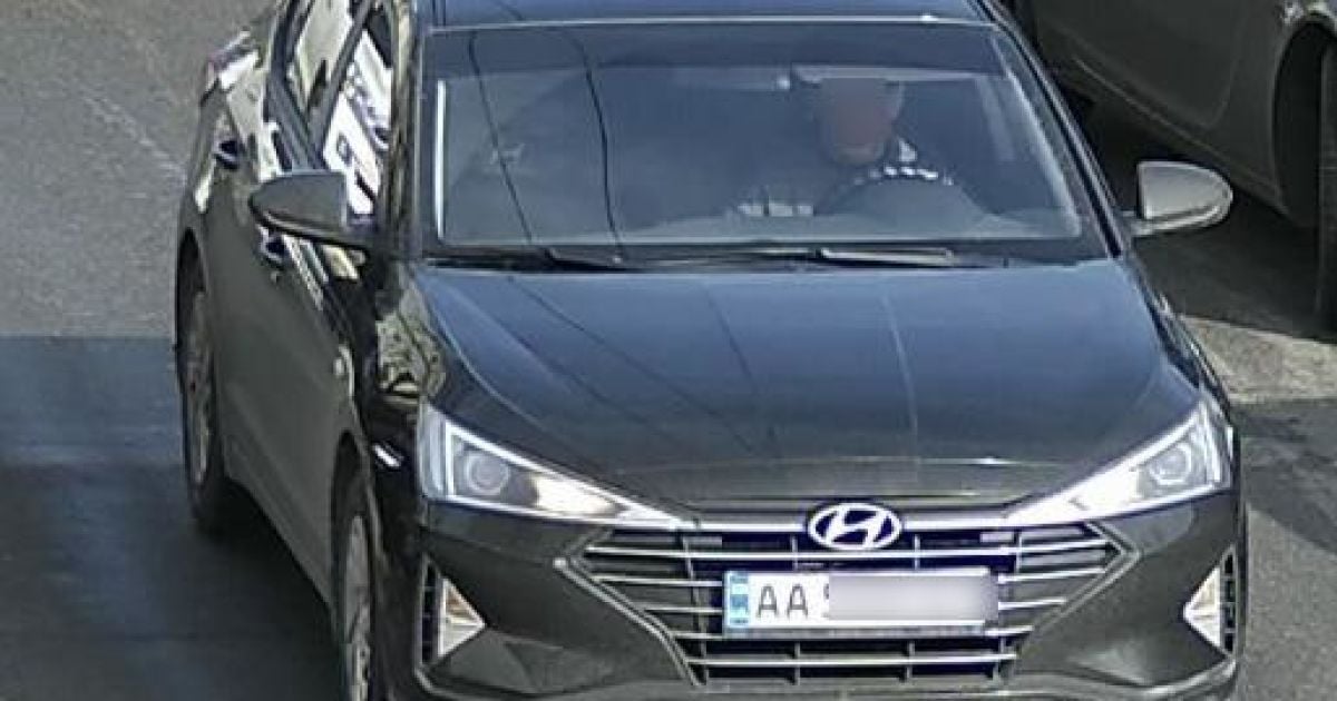 Киевский таксист воровал колпаки с машин и наживался на этом