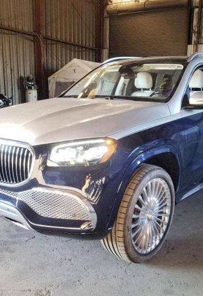 На популярном среди украинцев автомобильном аукционе отдают Mercedes-Maybach в идеальном состоянии: в чем причина
