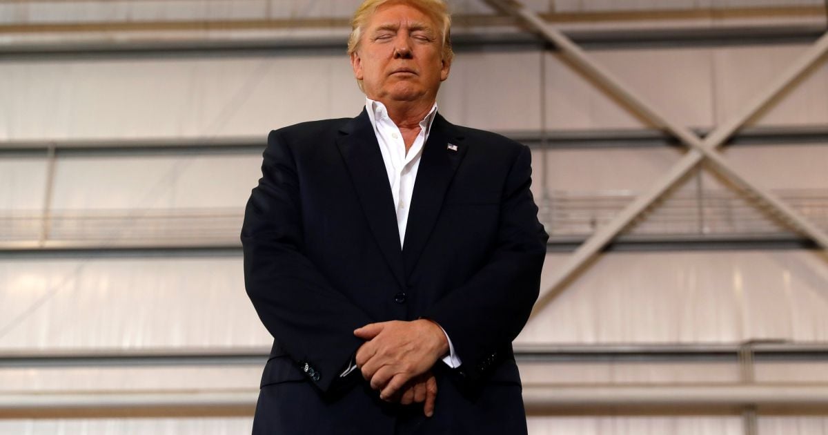 Цензура от Трампа: CNN и другим СМИ препятствовали в доступе на брифинг Белого дома