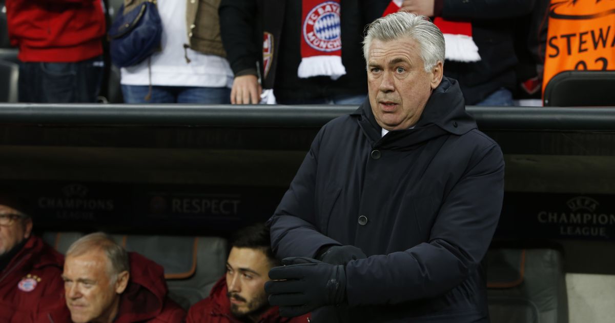 Тренера "Баварии" оштрафовали за "фак" фанату "Герты"